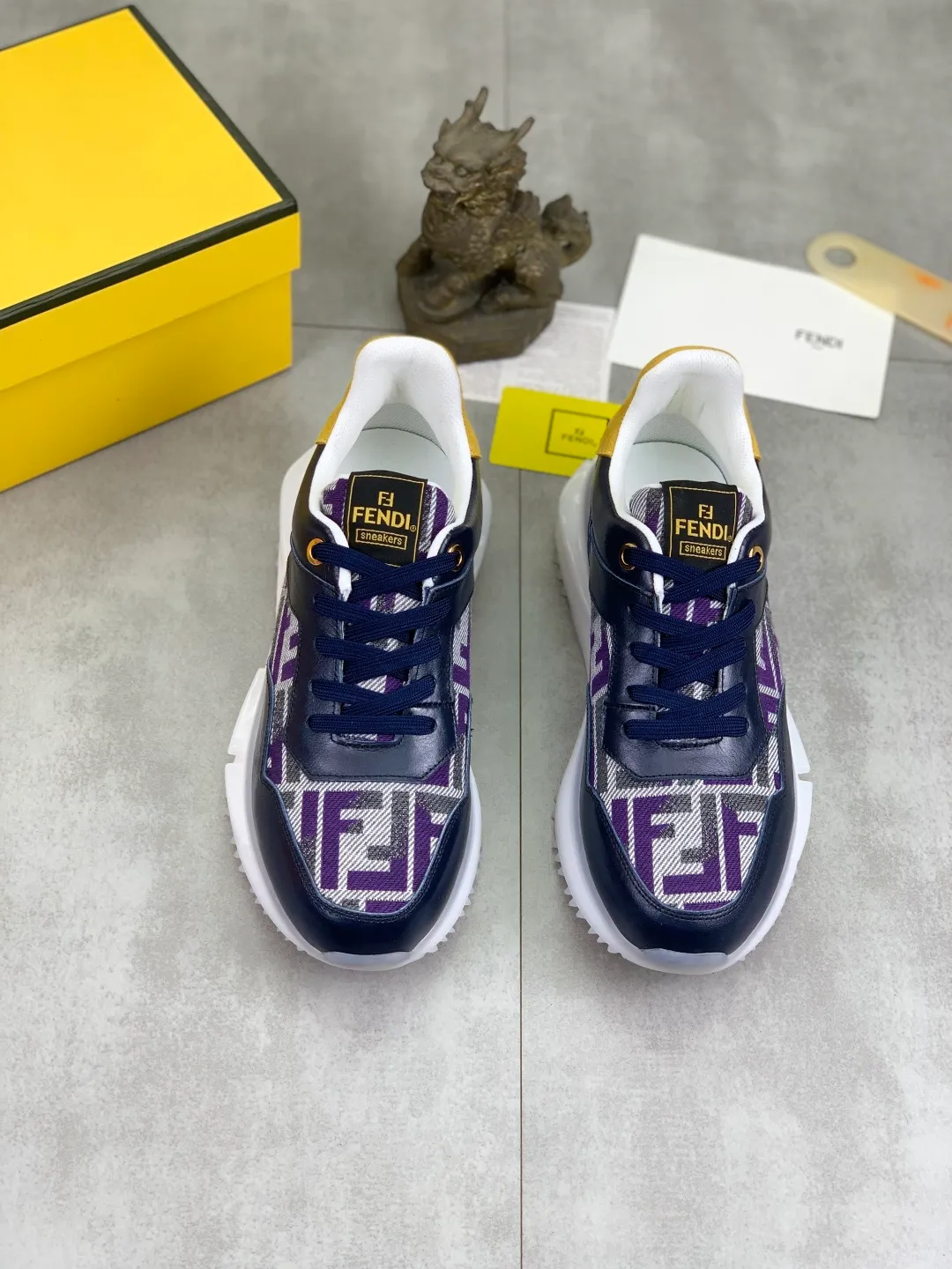 ​Men's shoes 💰P460 💰[New] Little Monster 🆘 New FENDI counter 🕶️🕶️Simple routing effect, showing an elegant and cool driving shoe 🎬Using imported calfskin + first-layer pigskin lining🐂Excellent material🎬Detailed workmanship 🤗Comfortable and comfortable on the feet. ​Pair it with any outfit to show your taste and temperament, low-key luxury ♻️Design ​simple and elegant ​noble and fashionable 🍃​Very loved and favored by trendy men 💓❤️size: 38-44 2️⃣colors available